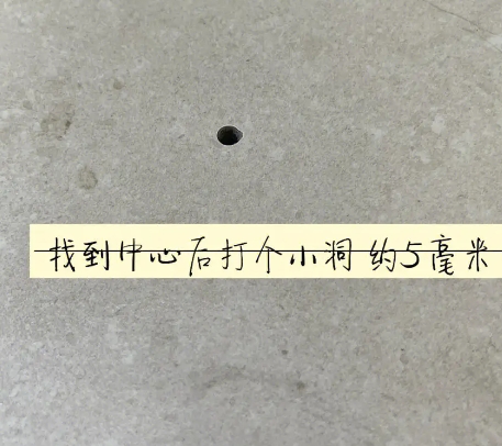 金牛瓷砖空鼓维修公司专业解答在瓷砖铺贴过程中，如果砂料搅拌不均匀，将会带来以下问题